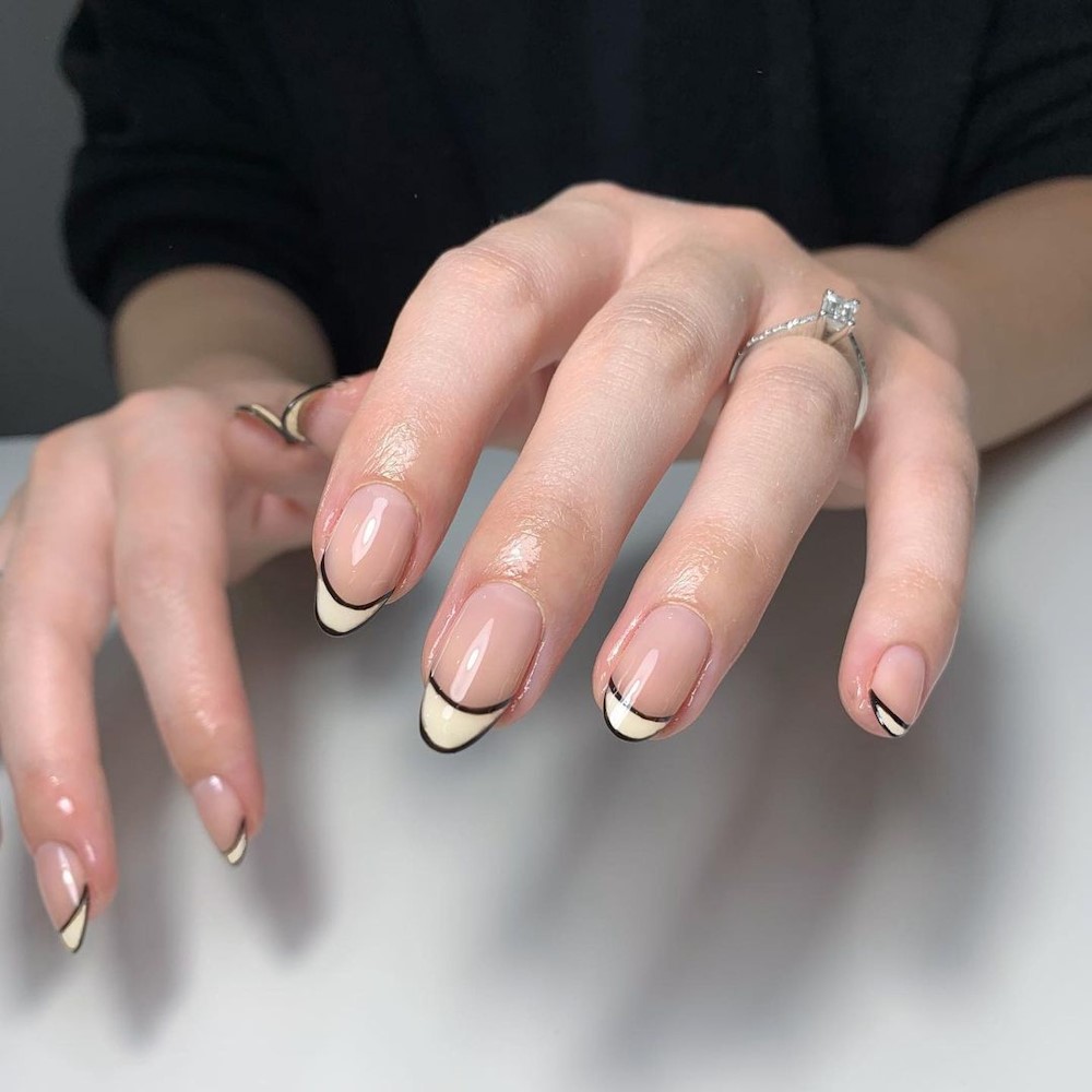 Minimalist French Manicure Nails by rosetuckerbeauty