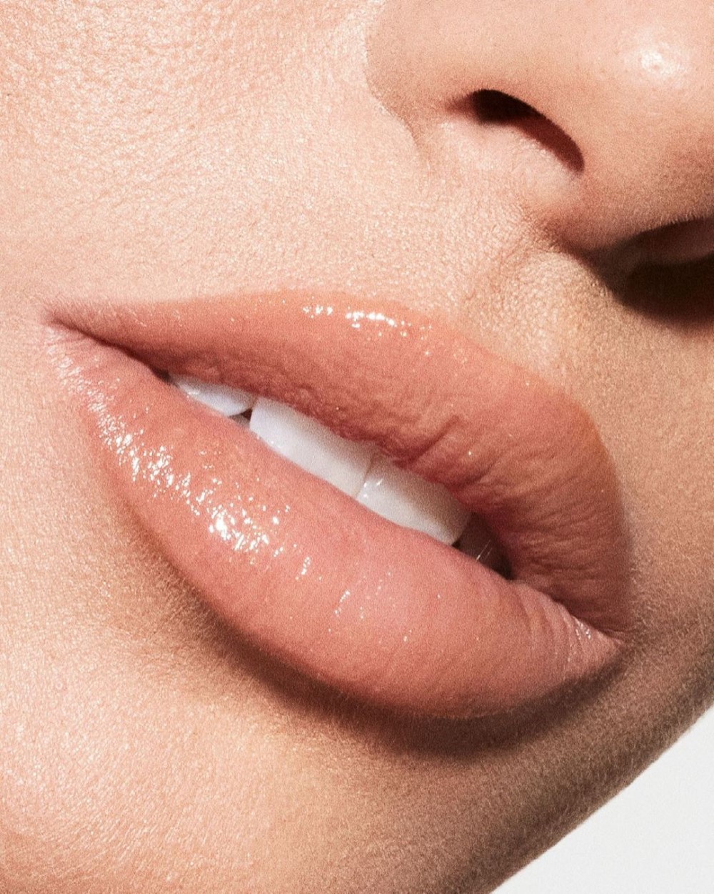 Custom Lip Colour Trend: Makeup By Mario leading the way with DIY bespoke lip colour