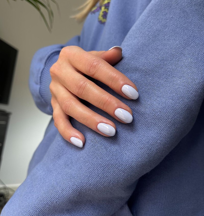 Winter Nails: Icy Blue | Manicurist: Olga